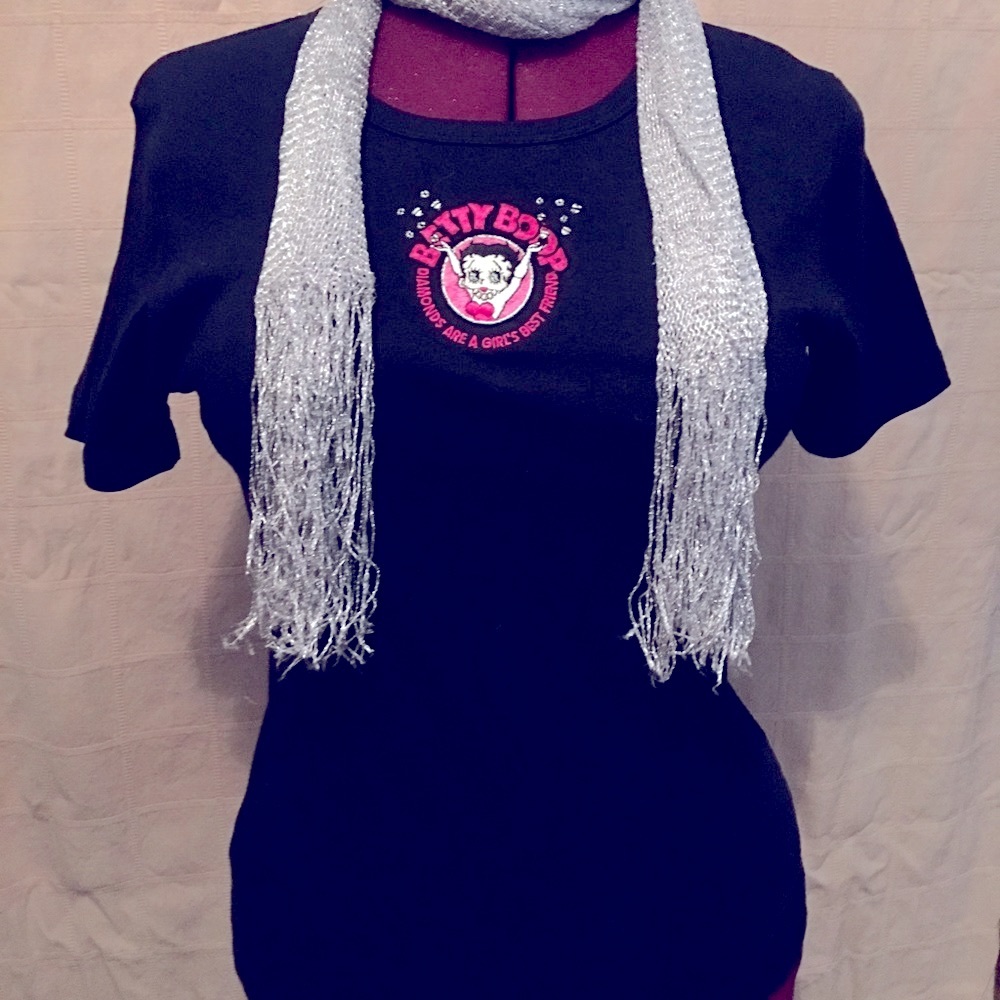 Universal Studios Boop “Diamonds are a Girls” Tee - Picture 2 of 5